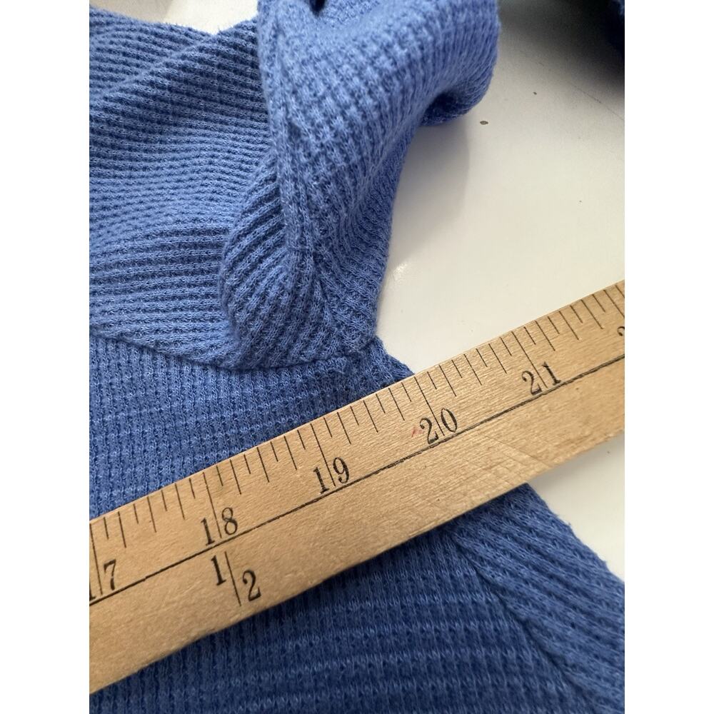 WE THE FREE PEOPLE Small Women Blue Malibu Thermal Long Sleeve Top Flare L39 - Picture 5 of 8